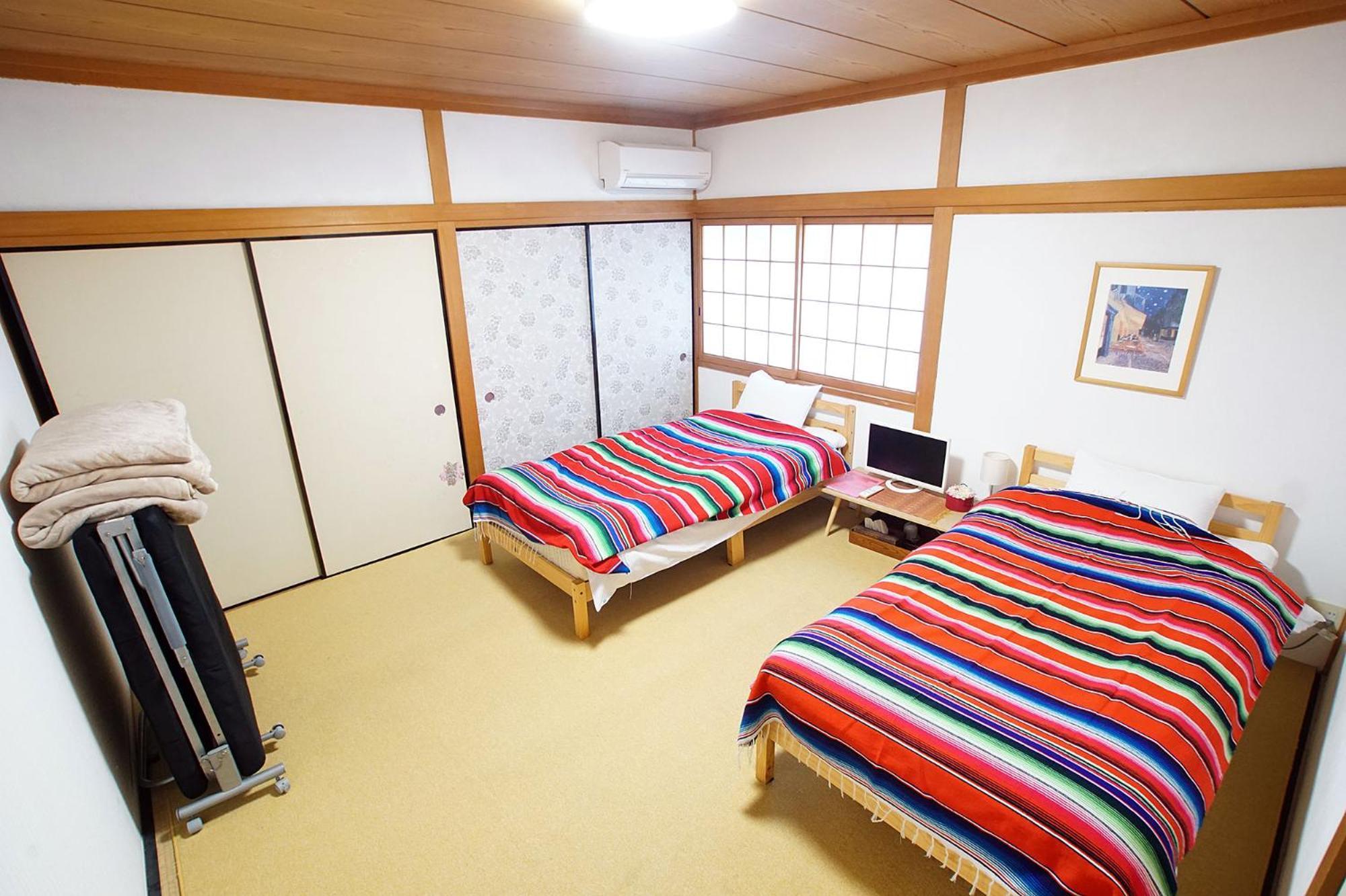 Takamatsu Guest House Akane Экстерьер фото